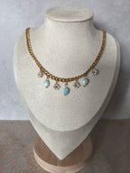 Collier Blue